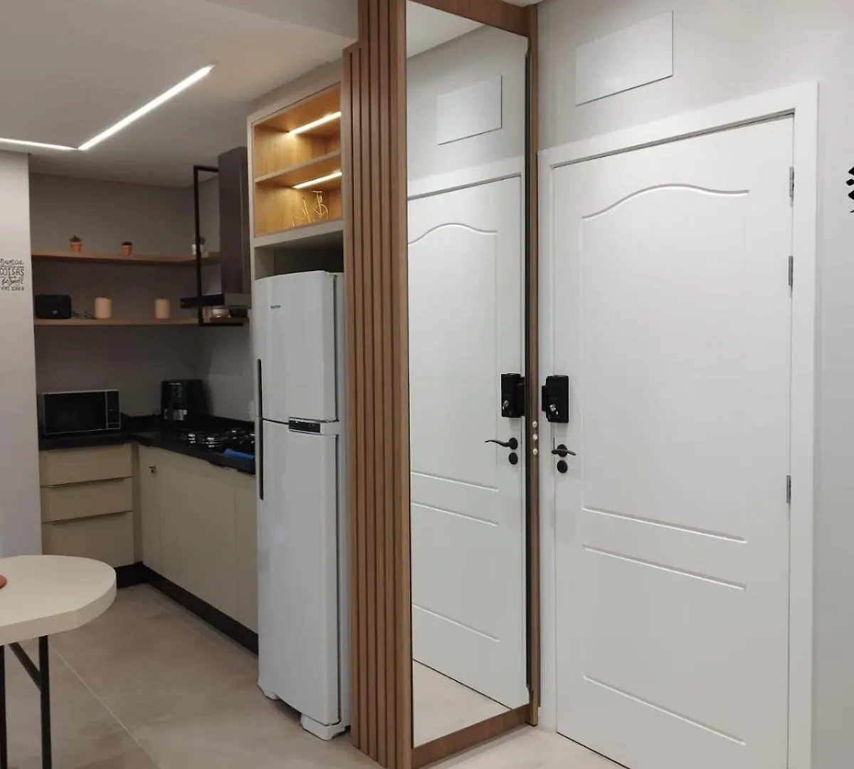 Studio Lindo Em Otima Localizacao 约恩维利 公寓